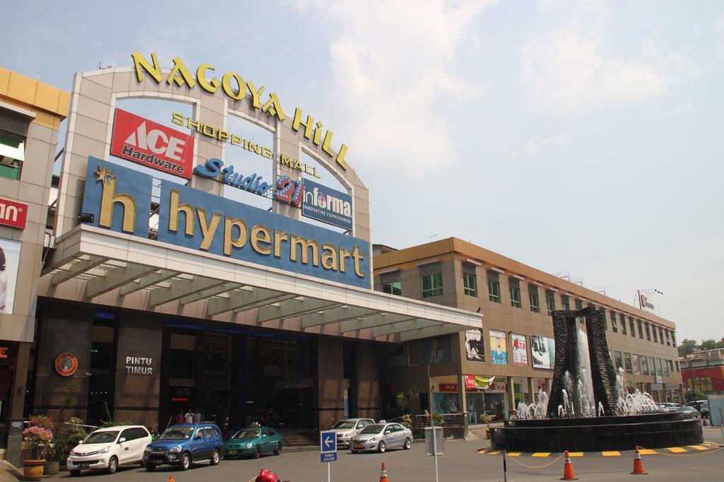 Harper Premier Nagoya Batam Hotel Exterior photo